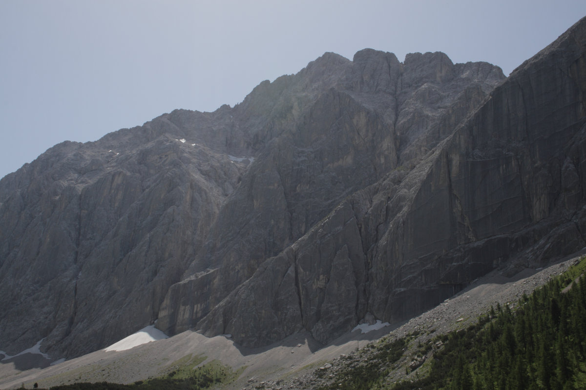 Hallerangerhaus: Nordseite der Speckkarspitze